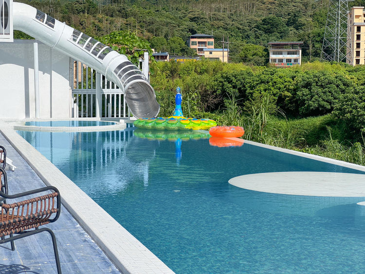 惠州南昆山·塞纳河畔18房31床独栋大型民宿团建聚会恒温无边际旋转滑梯泳池|网红水上钢琴|温泉泡池会议别墅