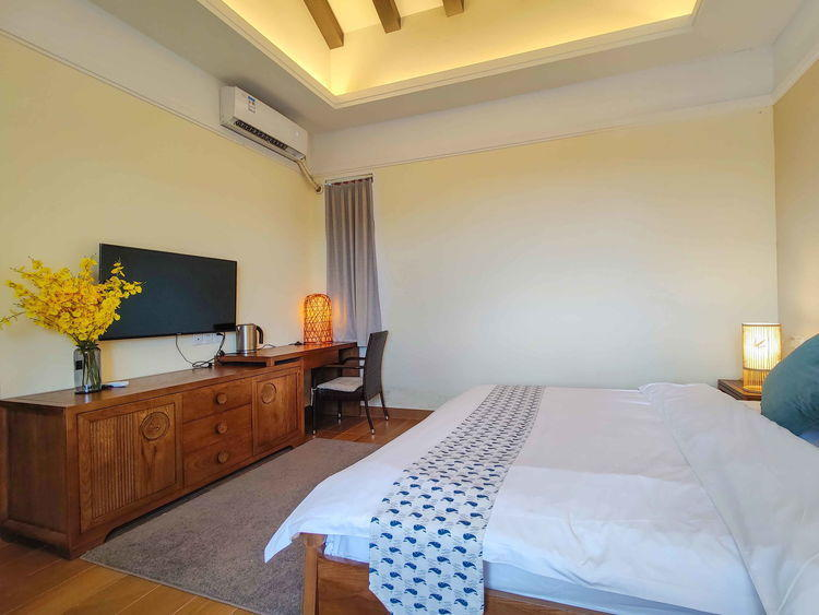 惠州南昆山·塞纳河畔18房31床独栋大型民宿团建聚会恒温无边际旋转滑梯泳池|网红水上钢琴|温泉泡池会议别墅